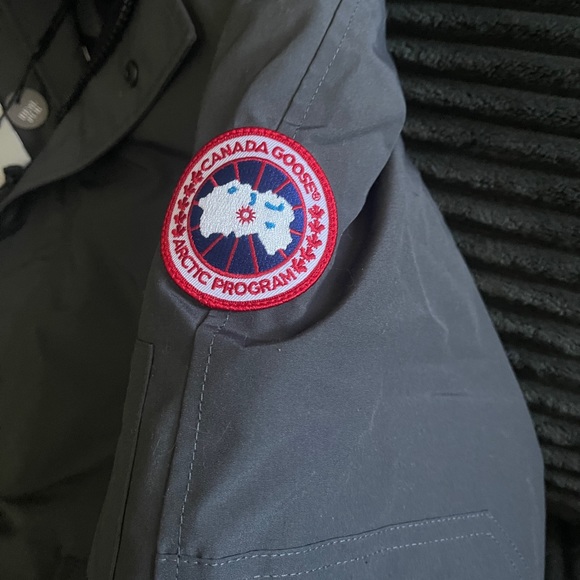 Canada Goose Chilliwack Bomber - Picture 3 of 9